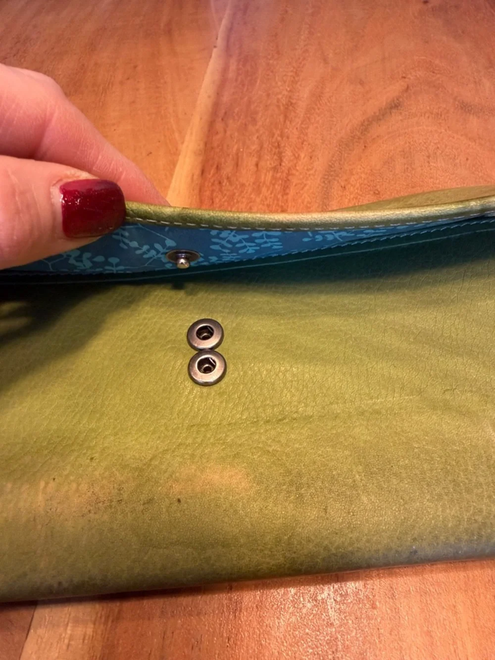 Fossil Boho Y2K Distressed Leather Wallet Olive Green Project Piece (GUC)